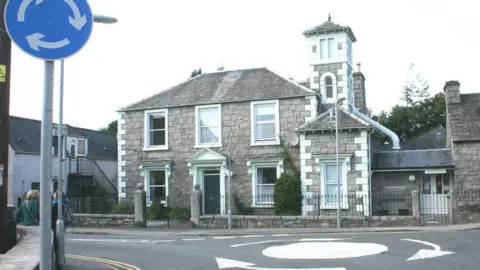 Richard Sutcliffe Alma House