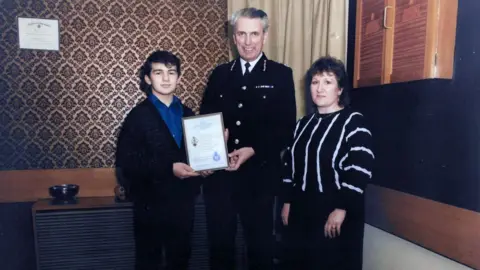 Roberto Cubeddu Roberto receiving bravery award