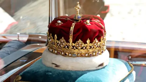 Reuters Crown of Scotland