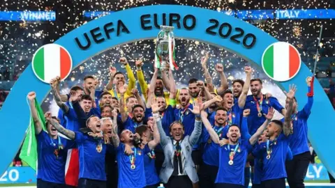 Getty Images Italy celebrate the win