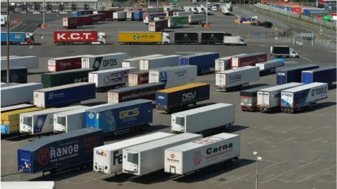 Getty Images HGVs waiting queued up