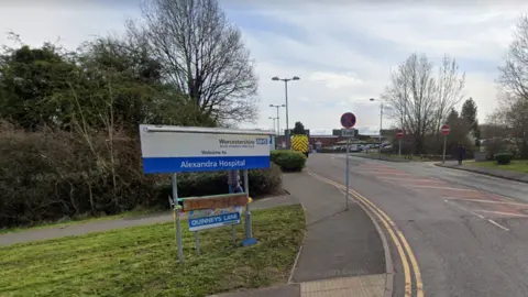 Google maps Alexandra Hospital sign