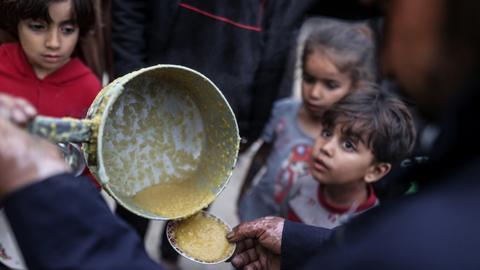 Gaza Strip in maps: How life has changed - BBC News