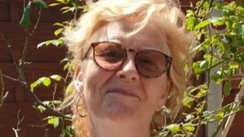 Julie Canavan Julie Canavan portrait