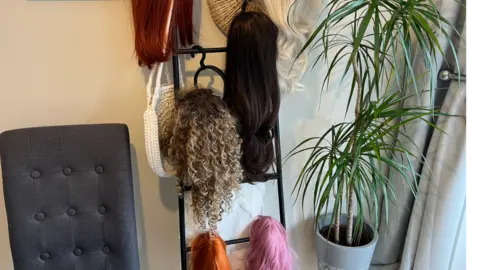 Aimee Bannister wigs