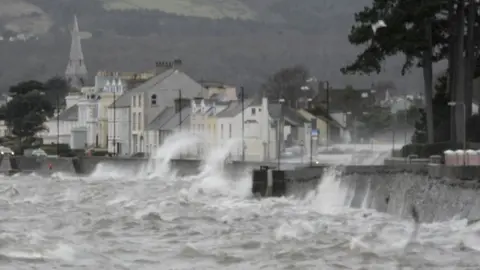 BBC Storm Frank hits Northern Ireland in December 2015