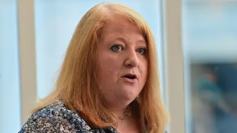 PAcemaker Naomi Long