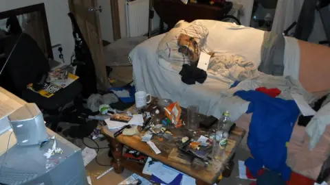 Norfolk Police Messy room in house