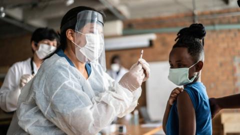 Covid: Quando Chegará Nova Geração De Vacinas Que Protegem Mais Contra ...