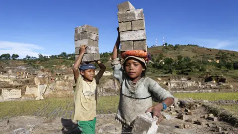 Marcel Crozet / ILO Young workers