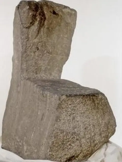 ulster museum Conn O'Neill's inauguration chair