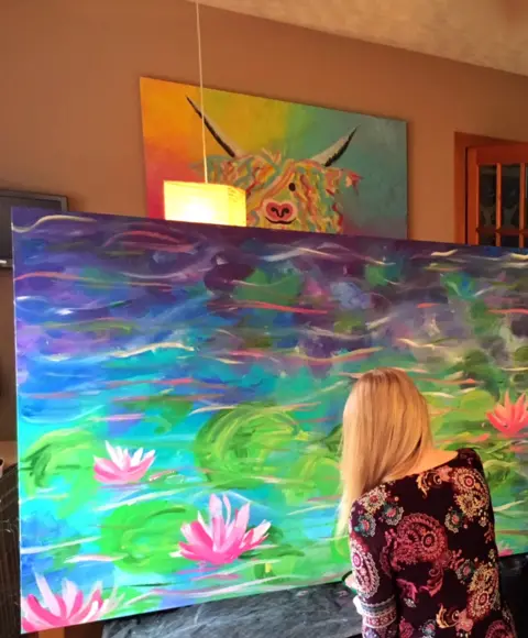 Sophie Robb Sophie Robb at work on a painting