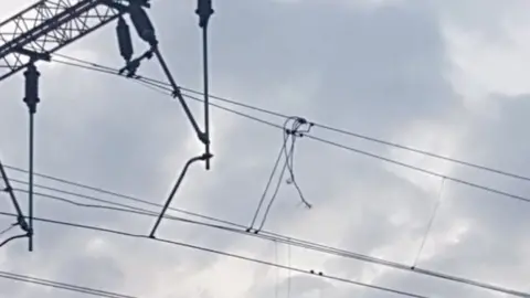 ScotRail Damage to overhead wires at Glasgow Central