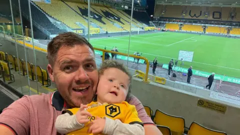 Jason Guy Jason Guy and baby Olivia