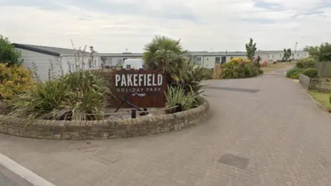 Google Maps Pakefield Holiday Park, Arbor Lane