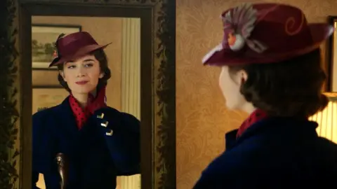 Disney Emily Blunt in Mary Poppins Returns