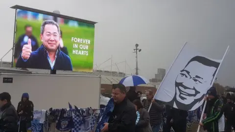 Screen showing Chairman Vichai Srivaddhanaprabha