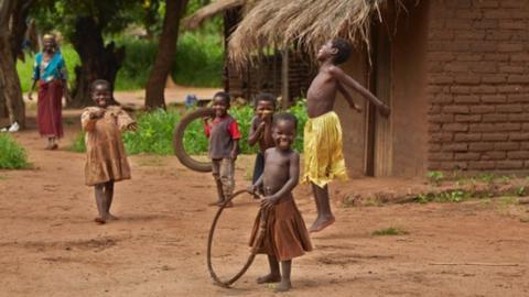 100 Women 2016: Fighting for a good death - BBC News