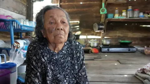 Haryo Wirawan/BBC Amlah, 105 years old