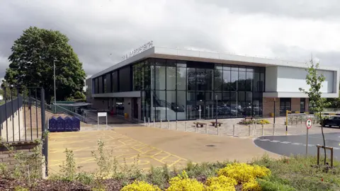 Andy Catchpool / LDRS Spen Valley Leisure Centre