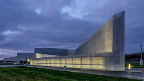 Tricia Malley/Ross Gillespie Nucleus