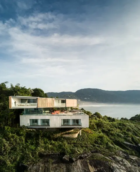 Fernando Guerra Peninsula House