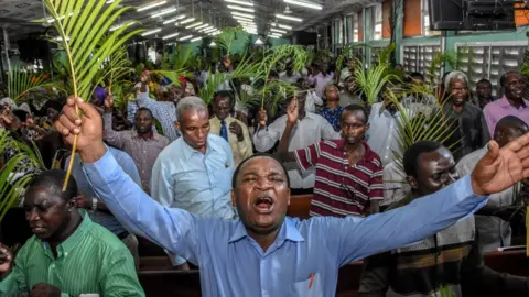Getty Images A church service in Tanzania - with no social distancing