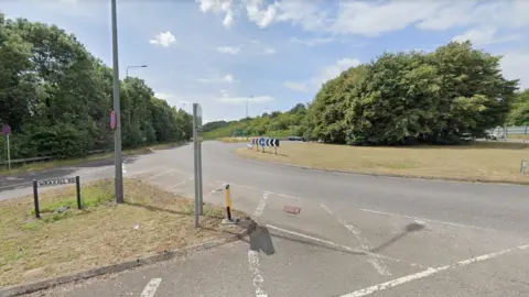 Google A4174 Wraxall Road roundabout in Warmley