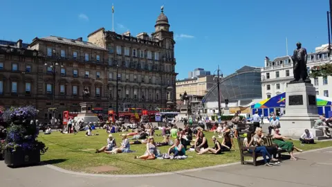 BBC weather watchers/Graham George Square