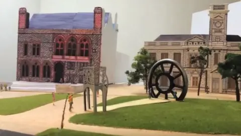 Louise Walsh model of the original factory girls sculpture