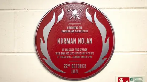 Dominic Salter Commemorative plaque for Norman Nolan