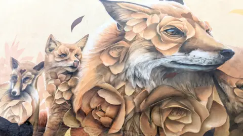 LDRS Painting of foxes