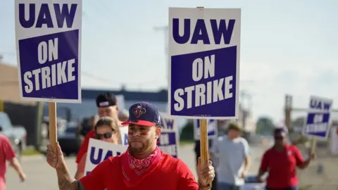 Reuters Striking UAW members