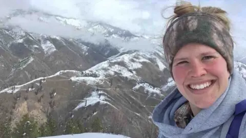 Facebook Amber Kornak