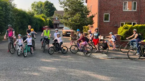 Megan Hoyt kids and parents before the cycle