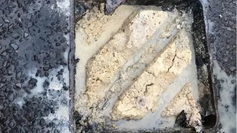 NI Water Fatberg on the Shankill Road