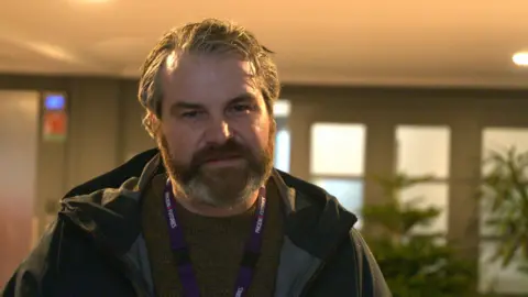 David, the manager at Phoenix Futures, says it is a therapeutic model of recovery