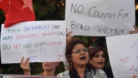 Getty Images Women protest in Islamabad (July 2016)