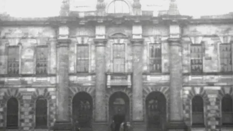 Pathé Black and white photograph of the Union Theological College facade