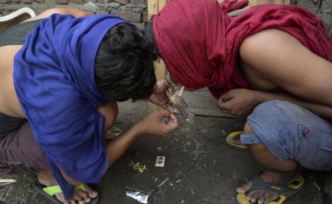 Why has India's Punjab fallen into the grip of drug abuse? - BBC News