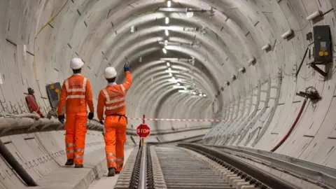 PA Crossrail construction workers