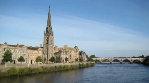 Robin Fernandes Perth