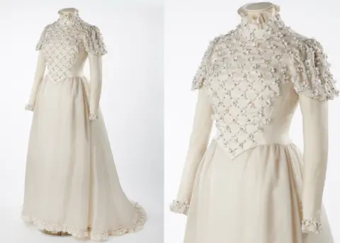 Museum of London Wedding dress made by Neymar, 1971-2