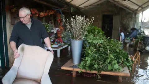 Rod Kirkpatrick/F Stop Press Ian Busting