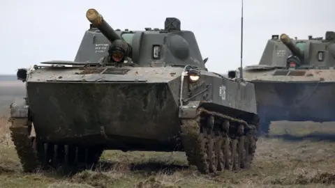 Getty Images Russian self-propelled guns, Opuk range in Crimea, 19 Mar 21