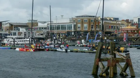 Robin Drayton/Geograph Mermaid Quay Cardiff Bay