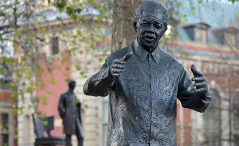 Nelson Mandela statue