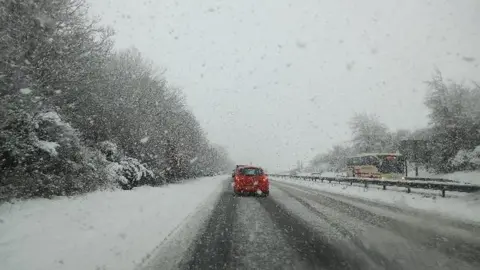 BBC Weather Watchers | mynyddphil Snowy A55 at St Asaph, Denbighshire