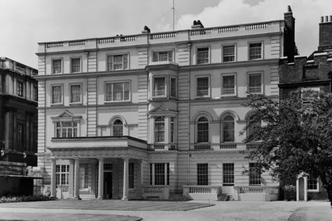 Clarence House - Fame Park Studios