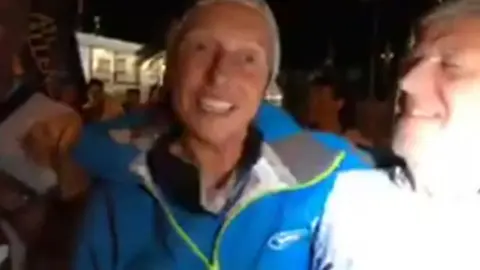 Facebook Di Carrington